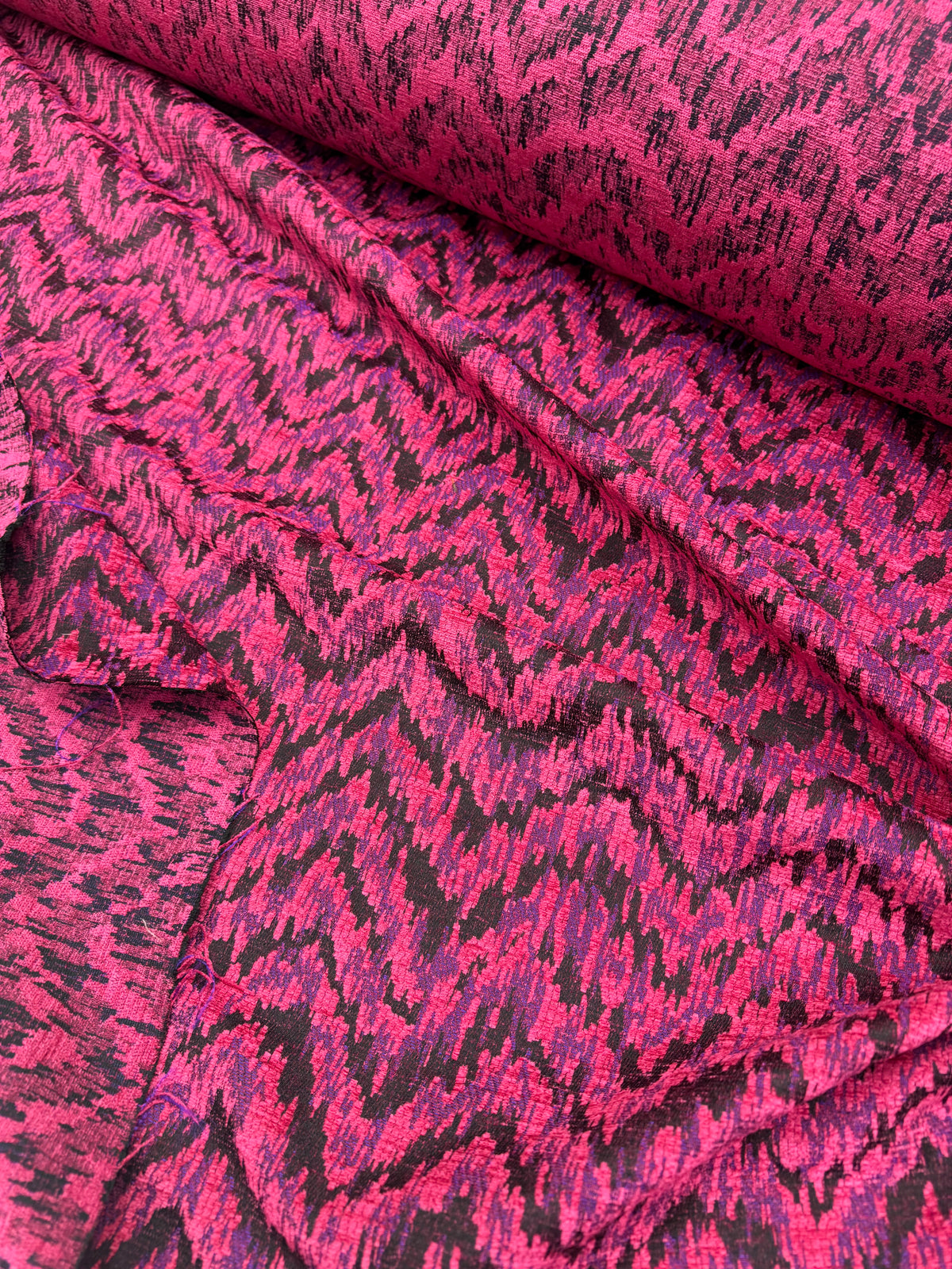 Jacquard zigzag cyclamen