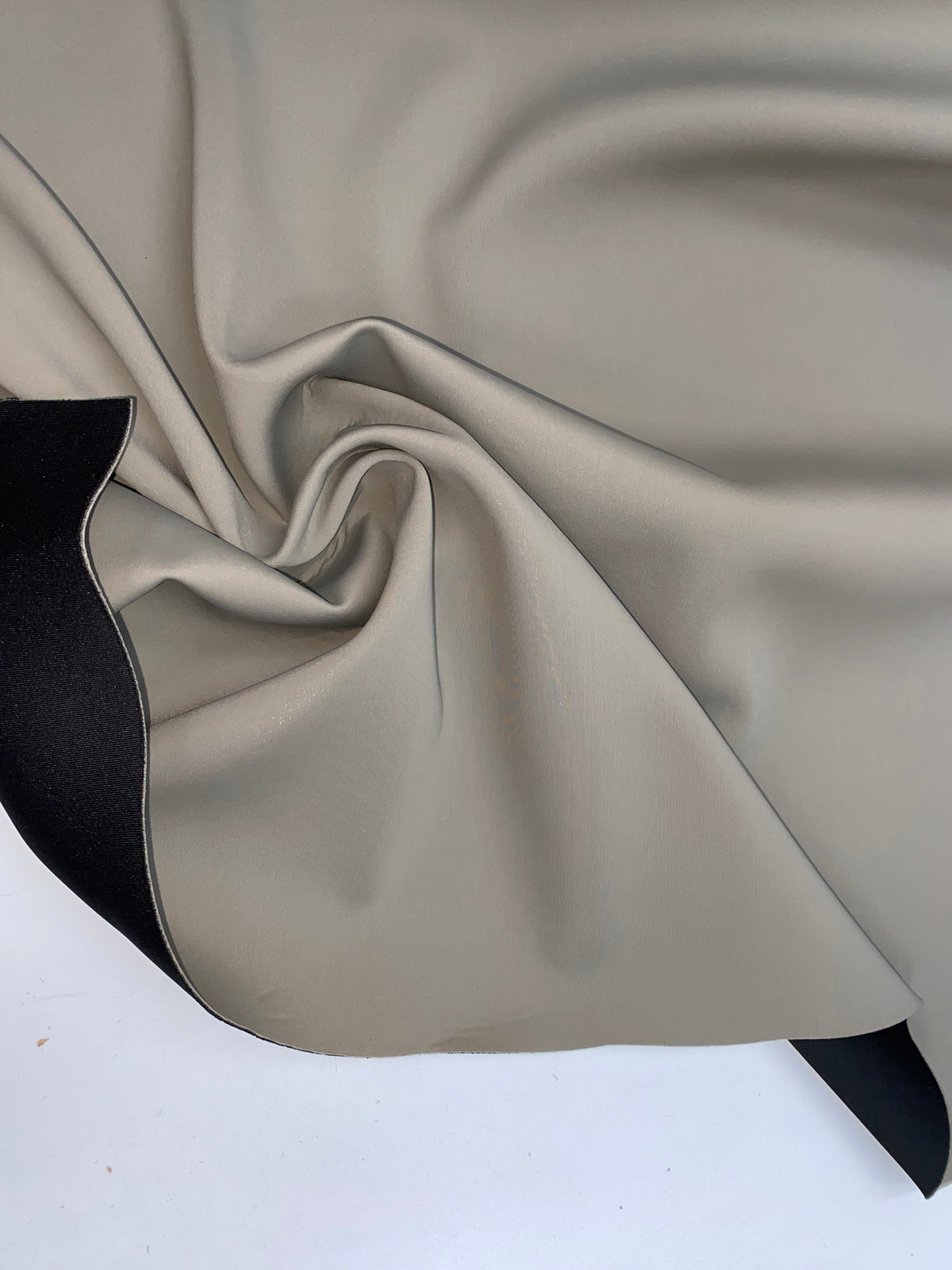 Scuba taupe