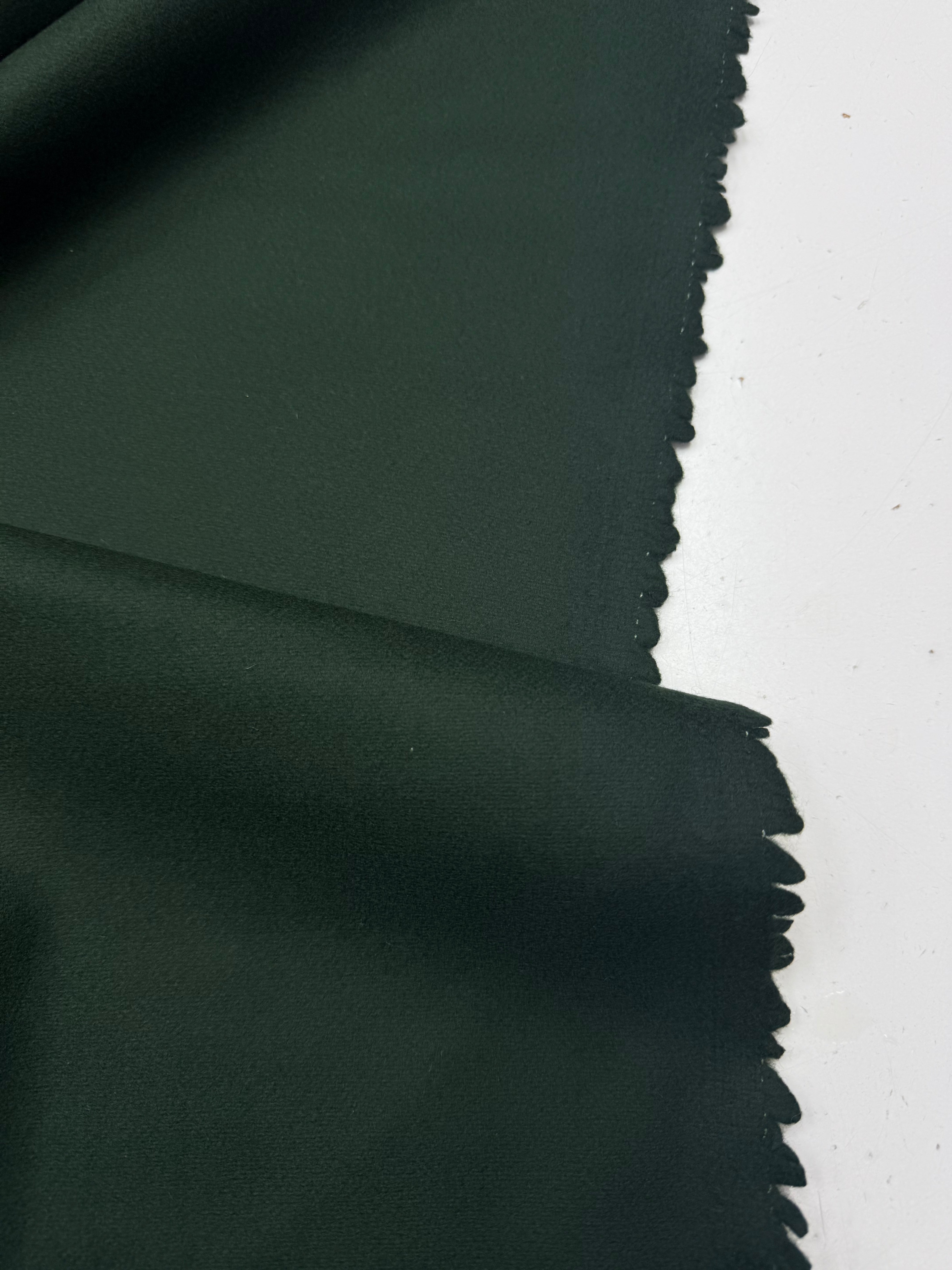 Wool green lead
