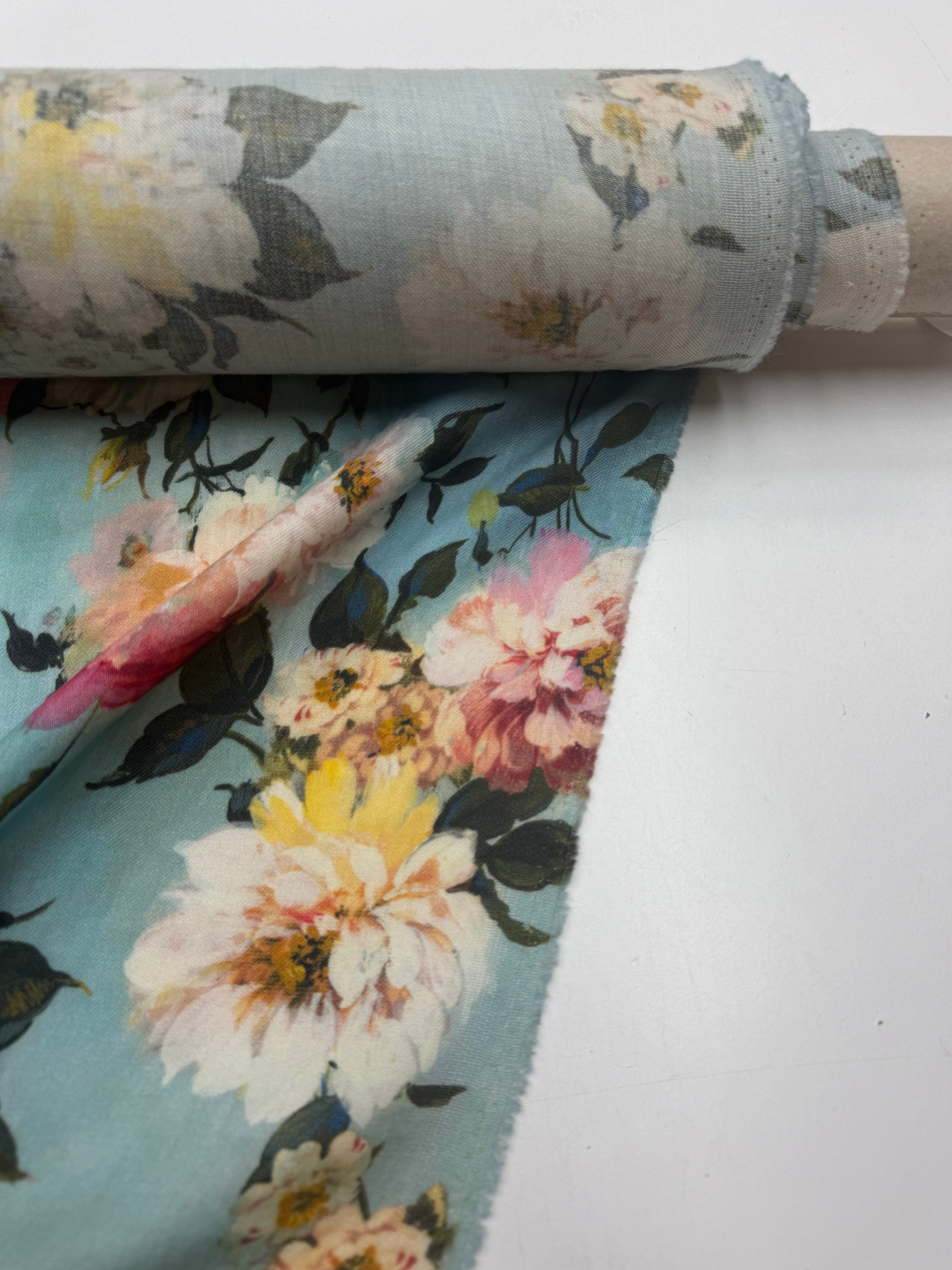 Wollen mousseline met florale print