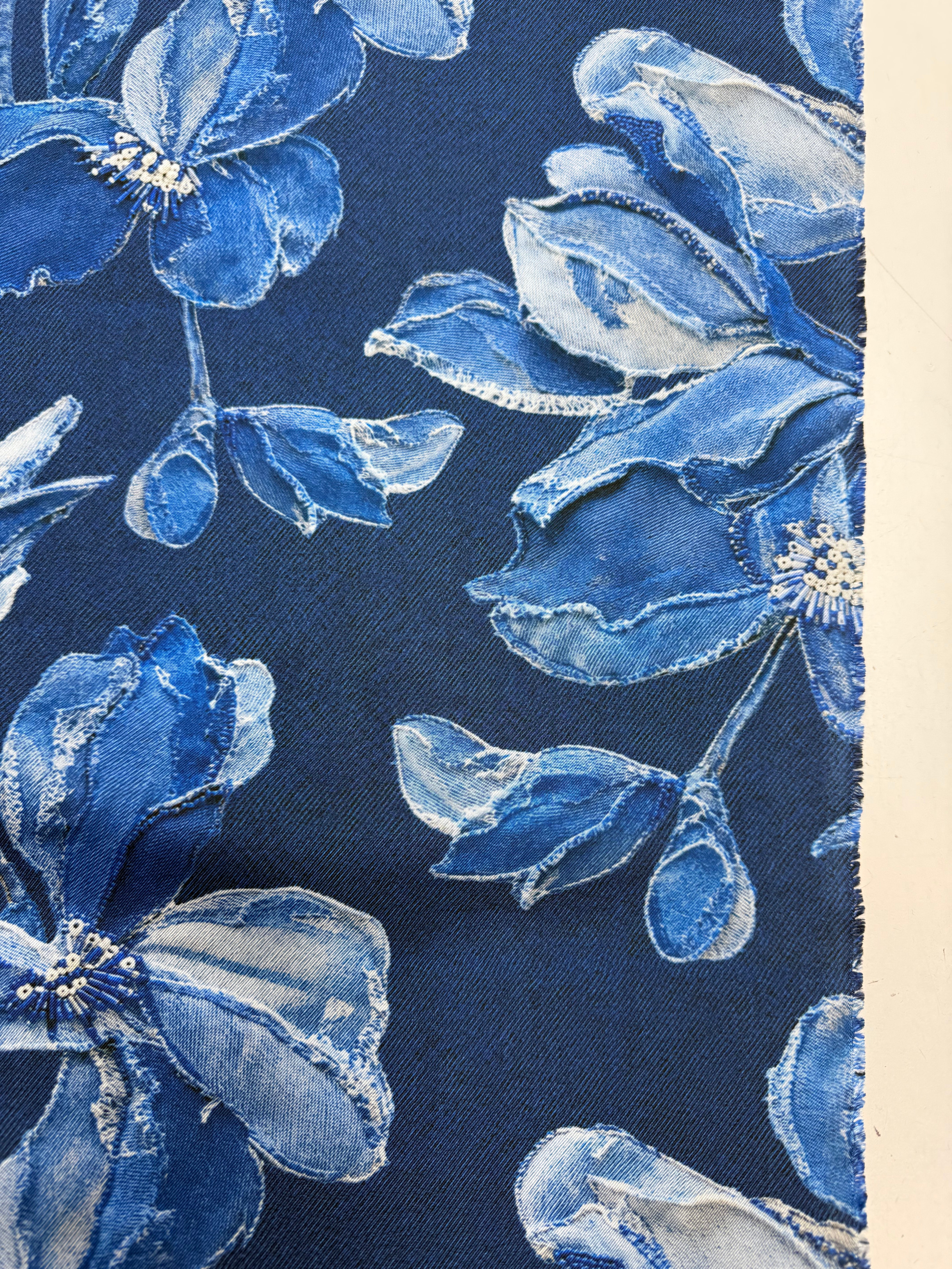 AW2026 Zijden twill denim flowers