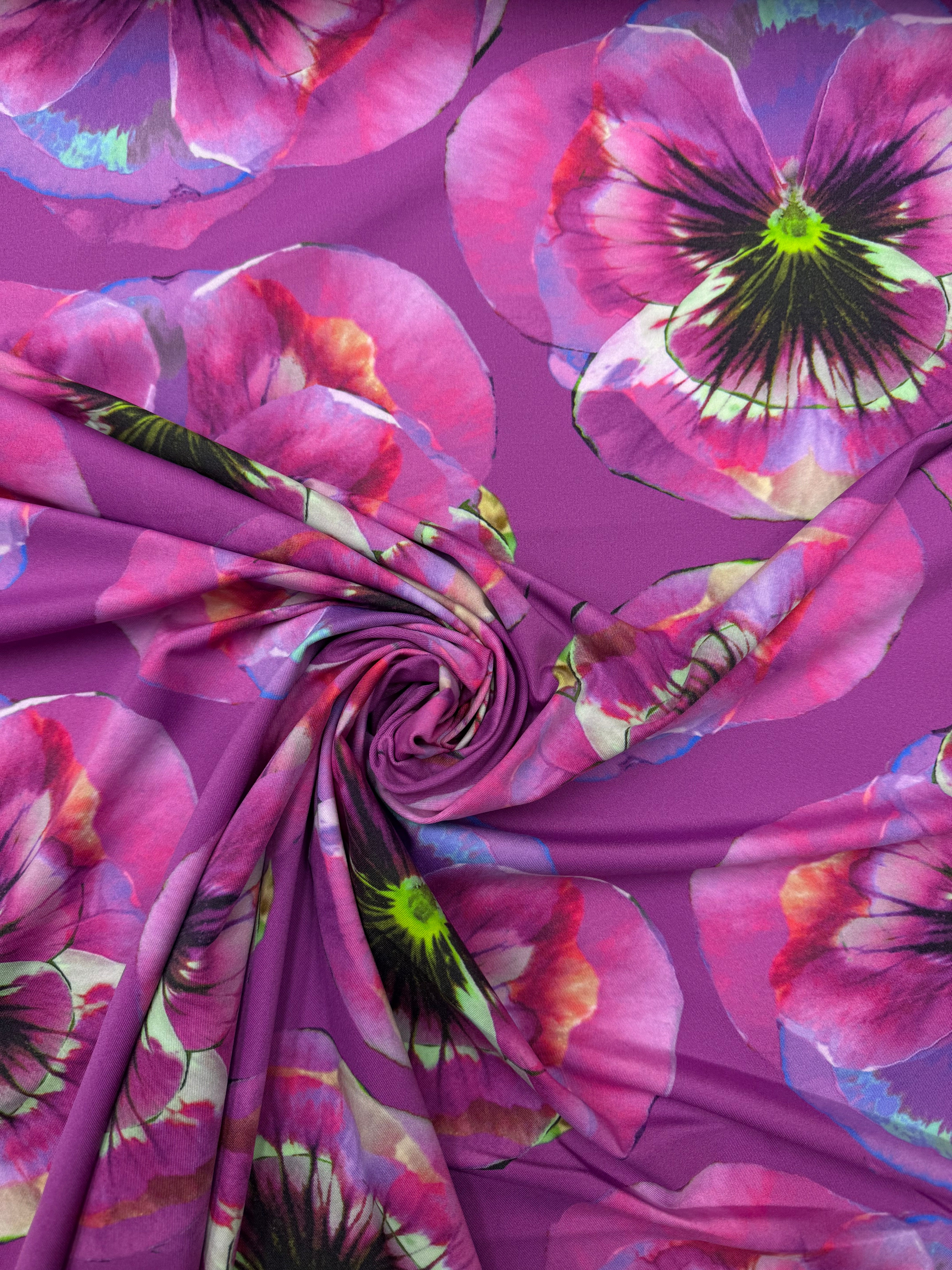 Exclusive design travel Italy daisy