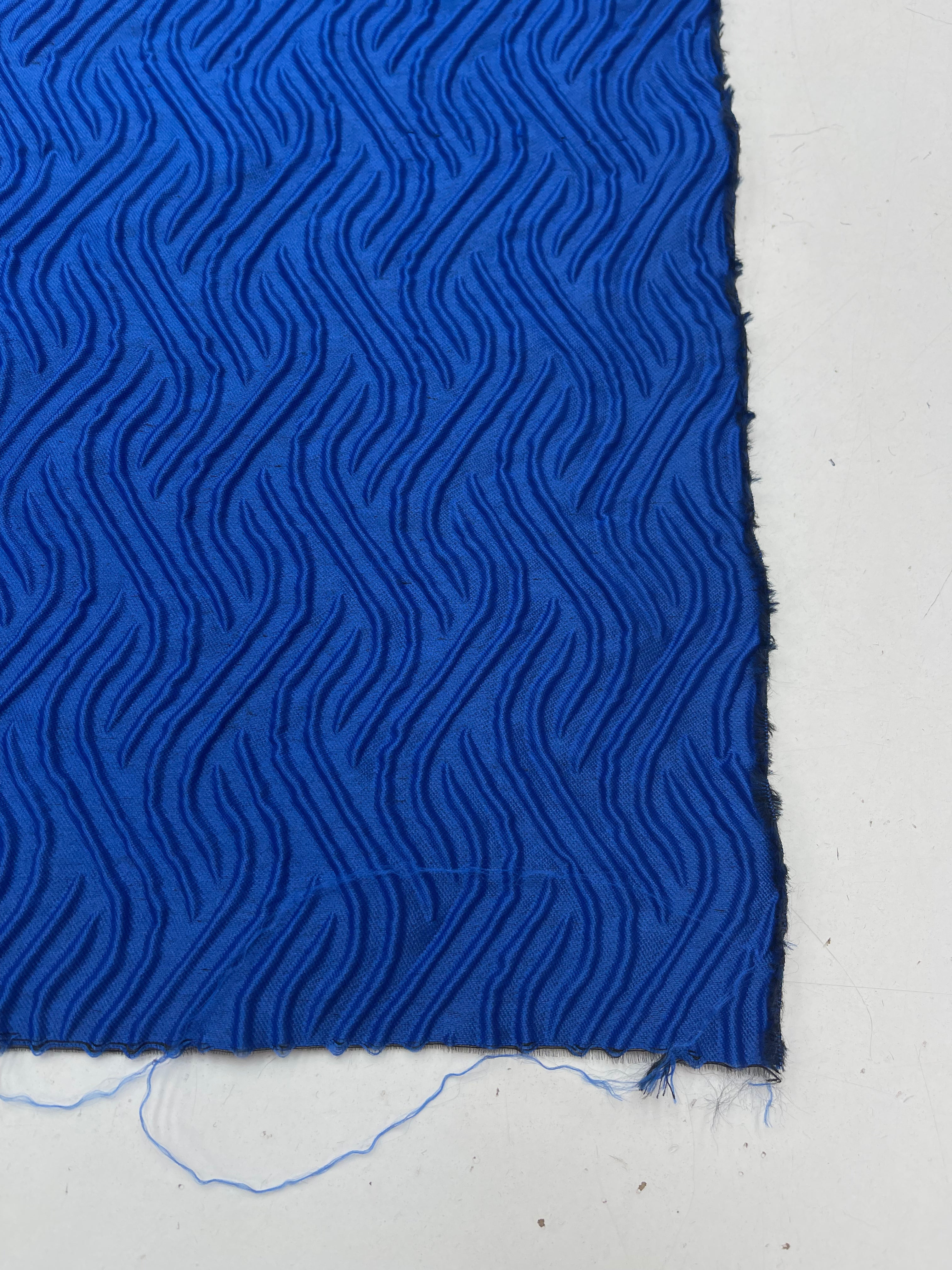 Double cloth pleated blue black