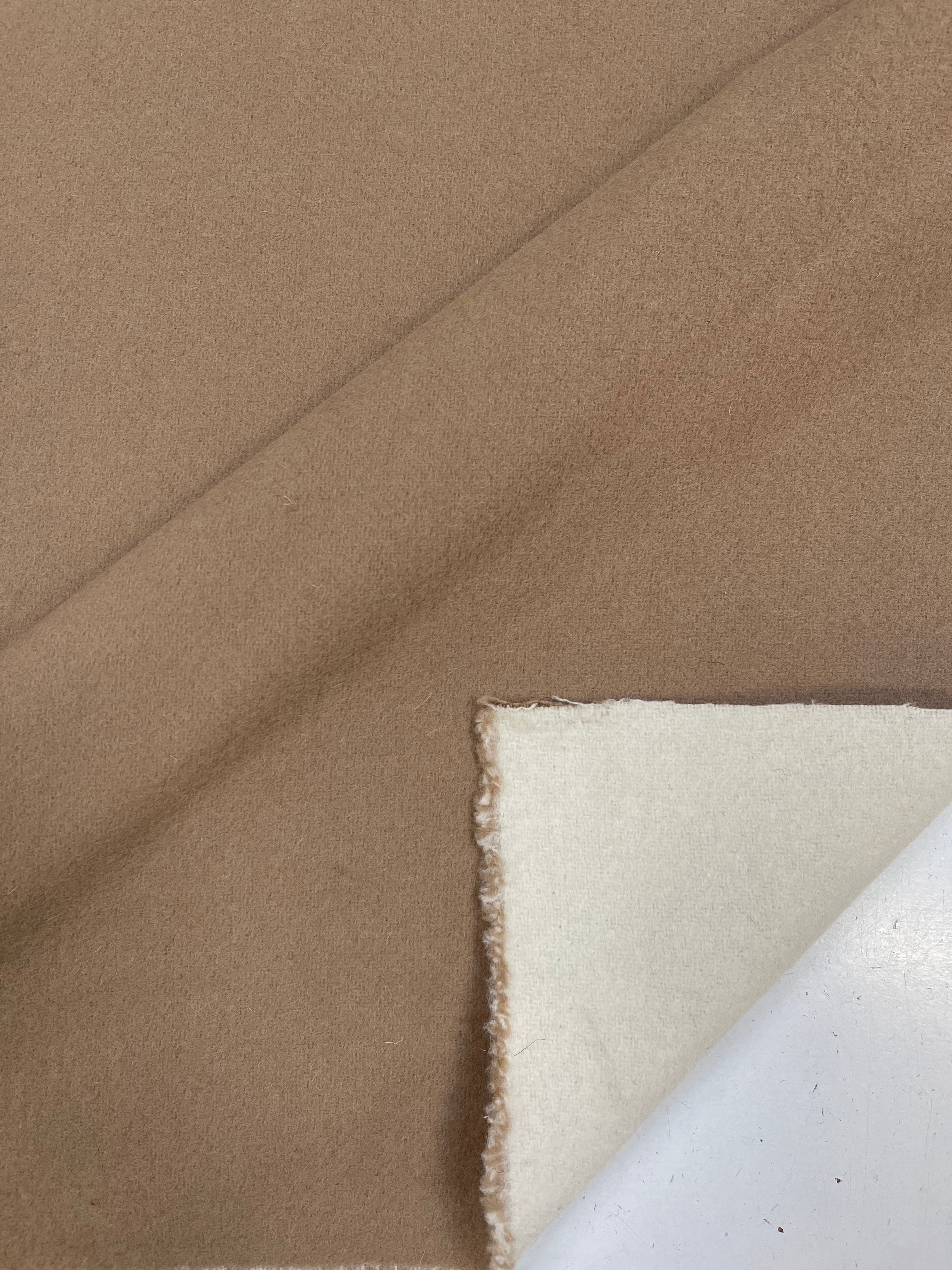 Splitable double face wool camel/ off white