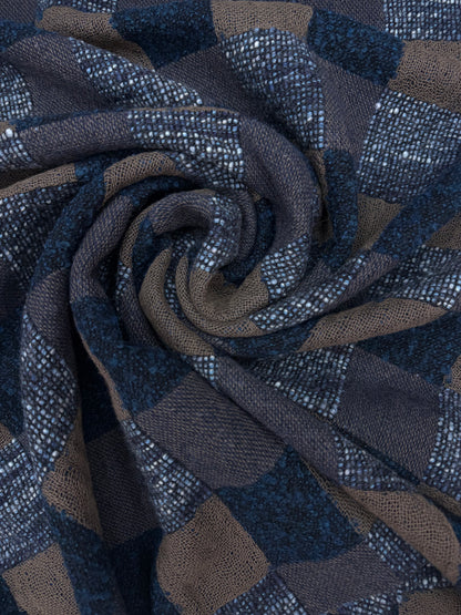 Geblokte wol blend Jaquard blauw tinten.