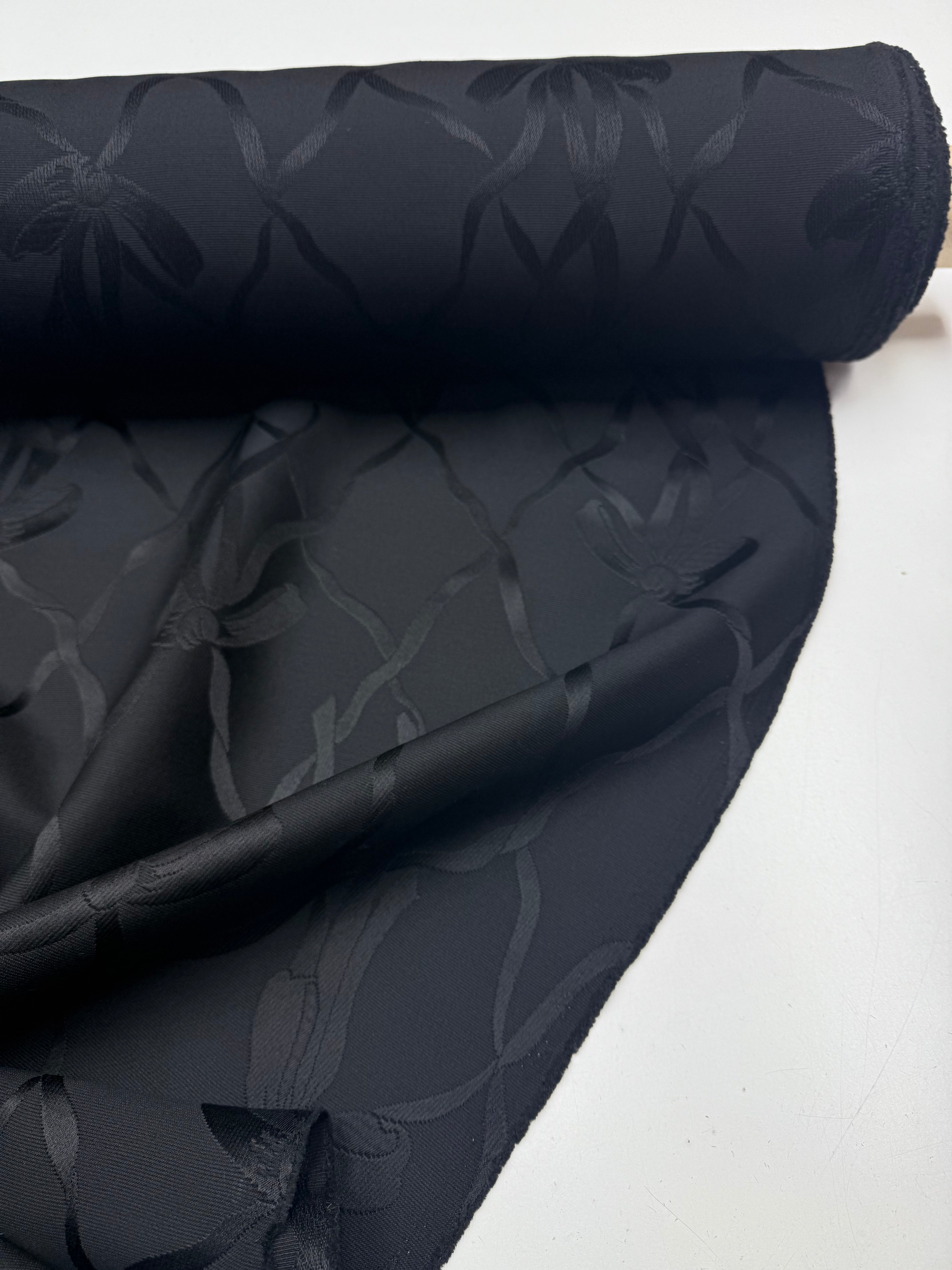 Wool jacquard bows black