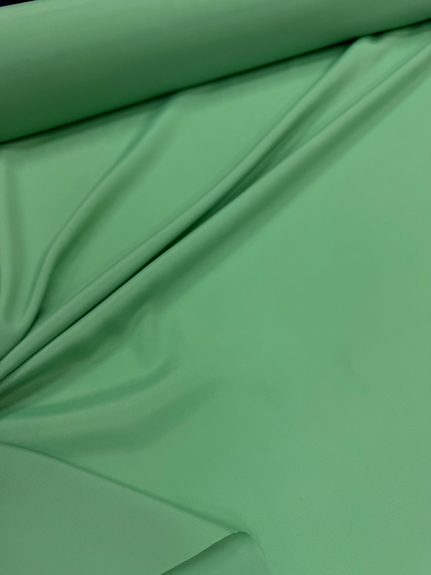 Crepe accetaat zijden soft green