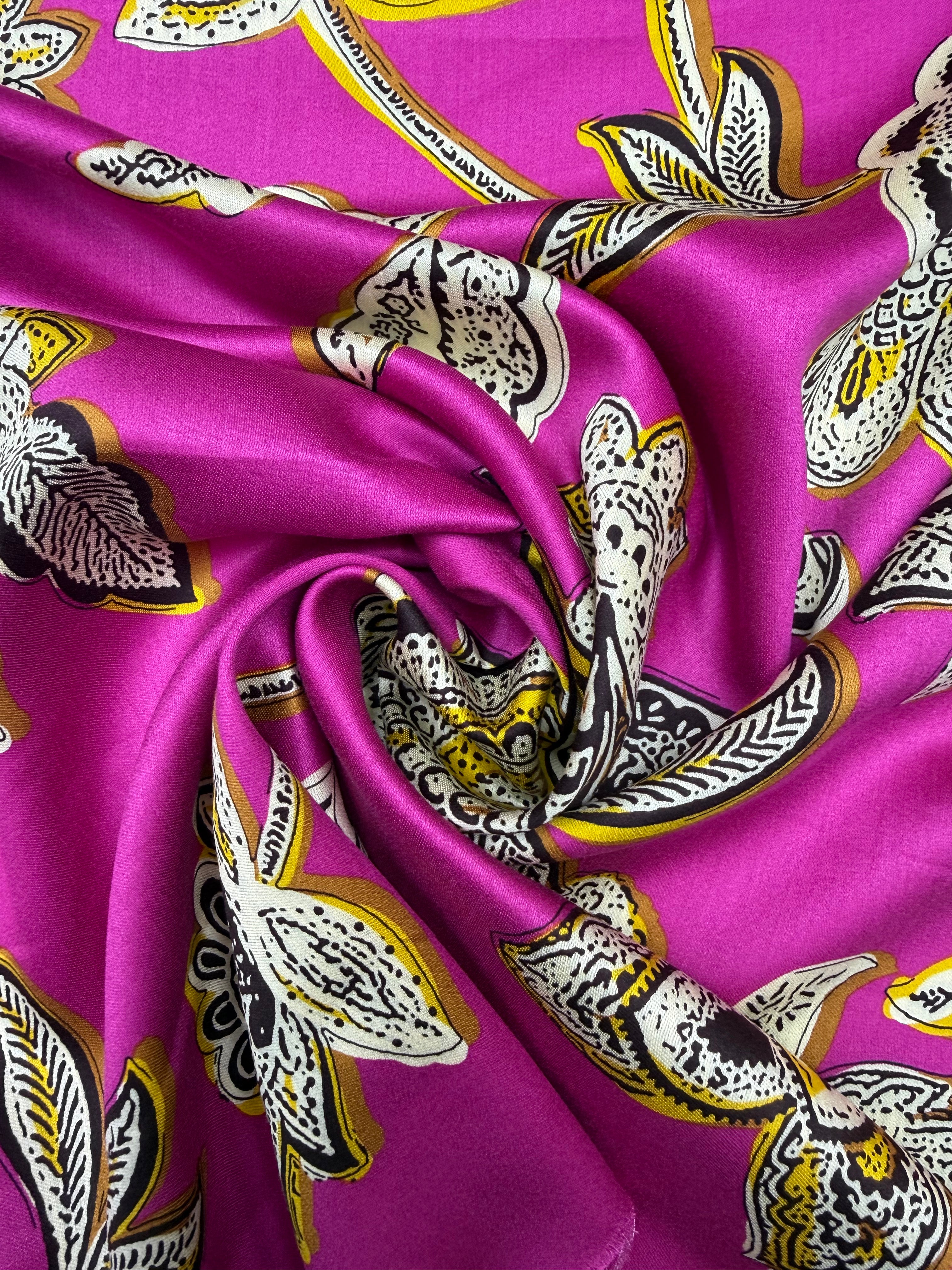 Viscose satin weave Paisley pink brown