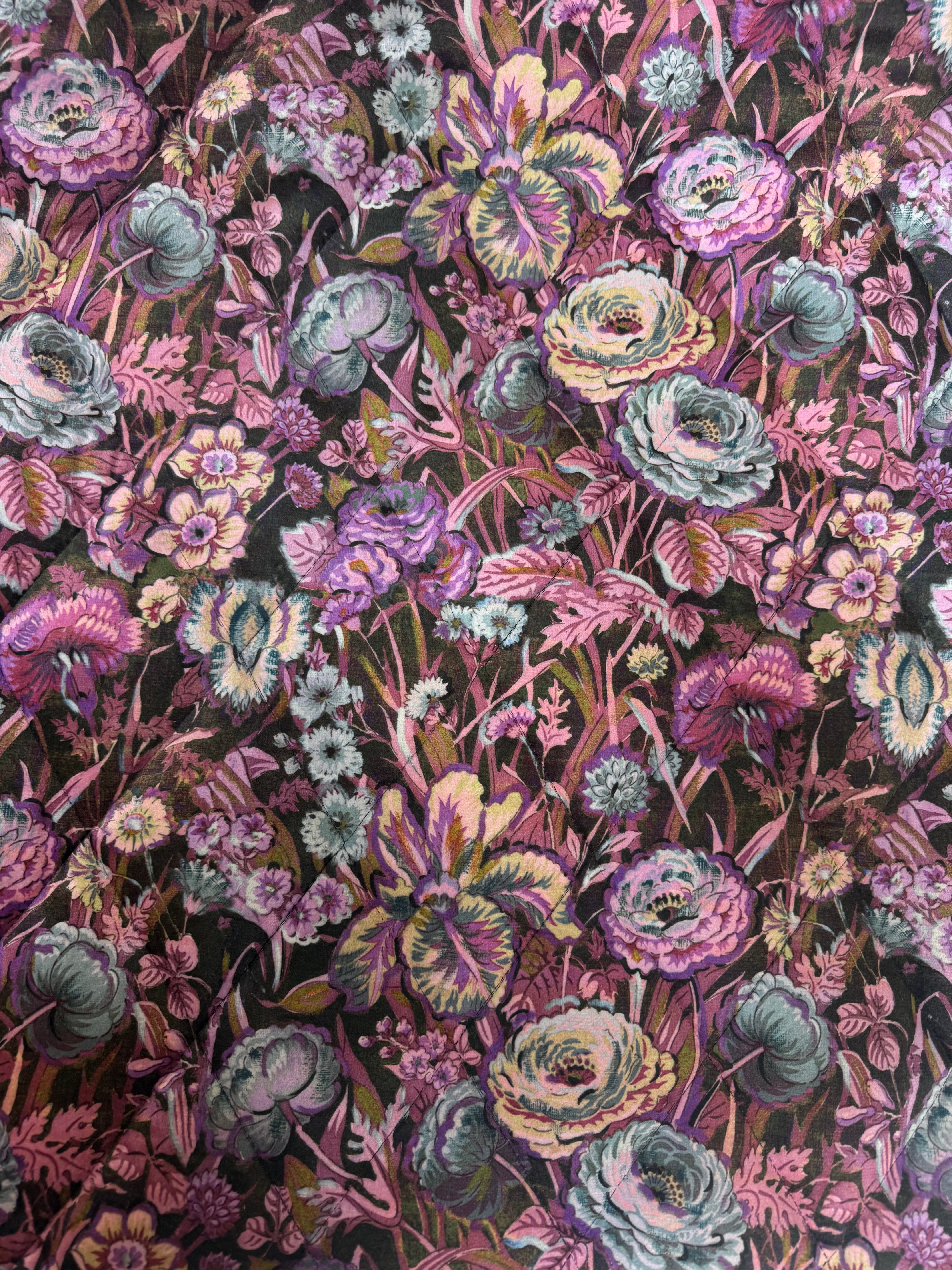 Gewatteerde stof bloemen