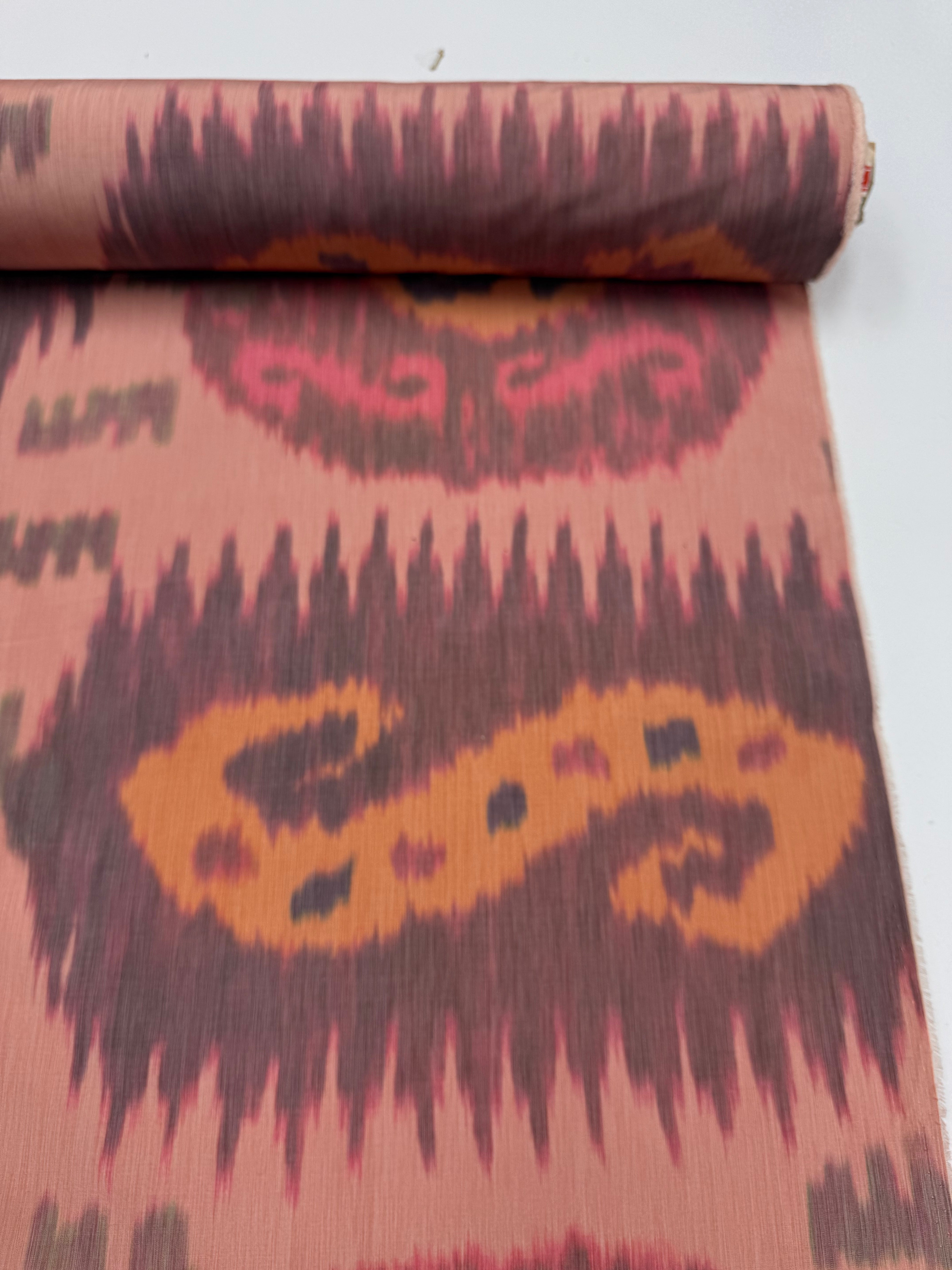 Ikat soft pink