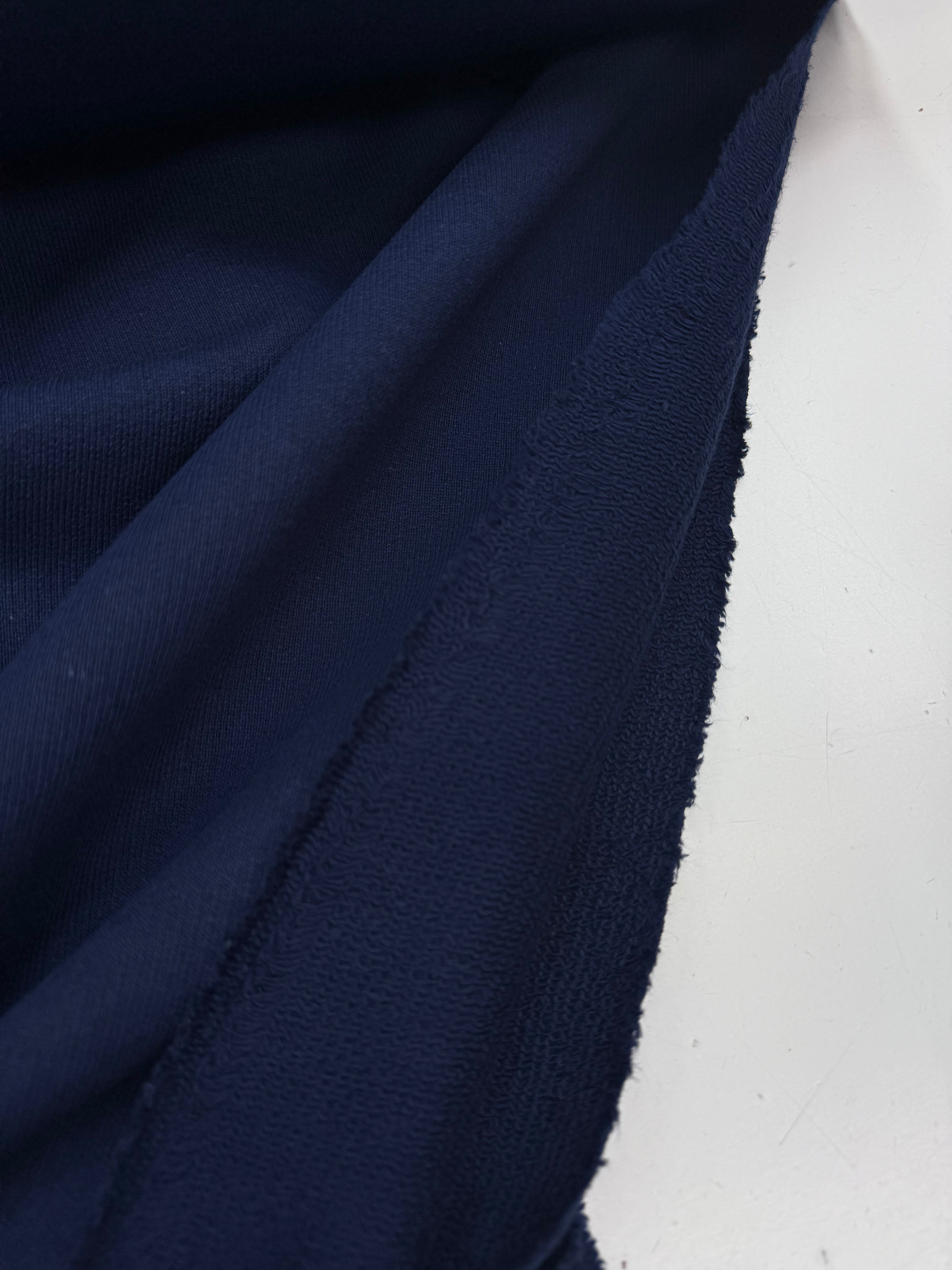 French Terry bio katoen donker blauw.