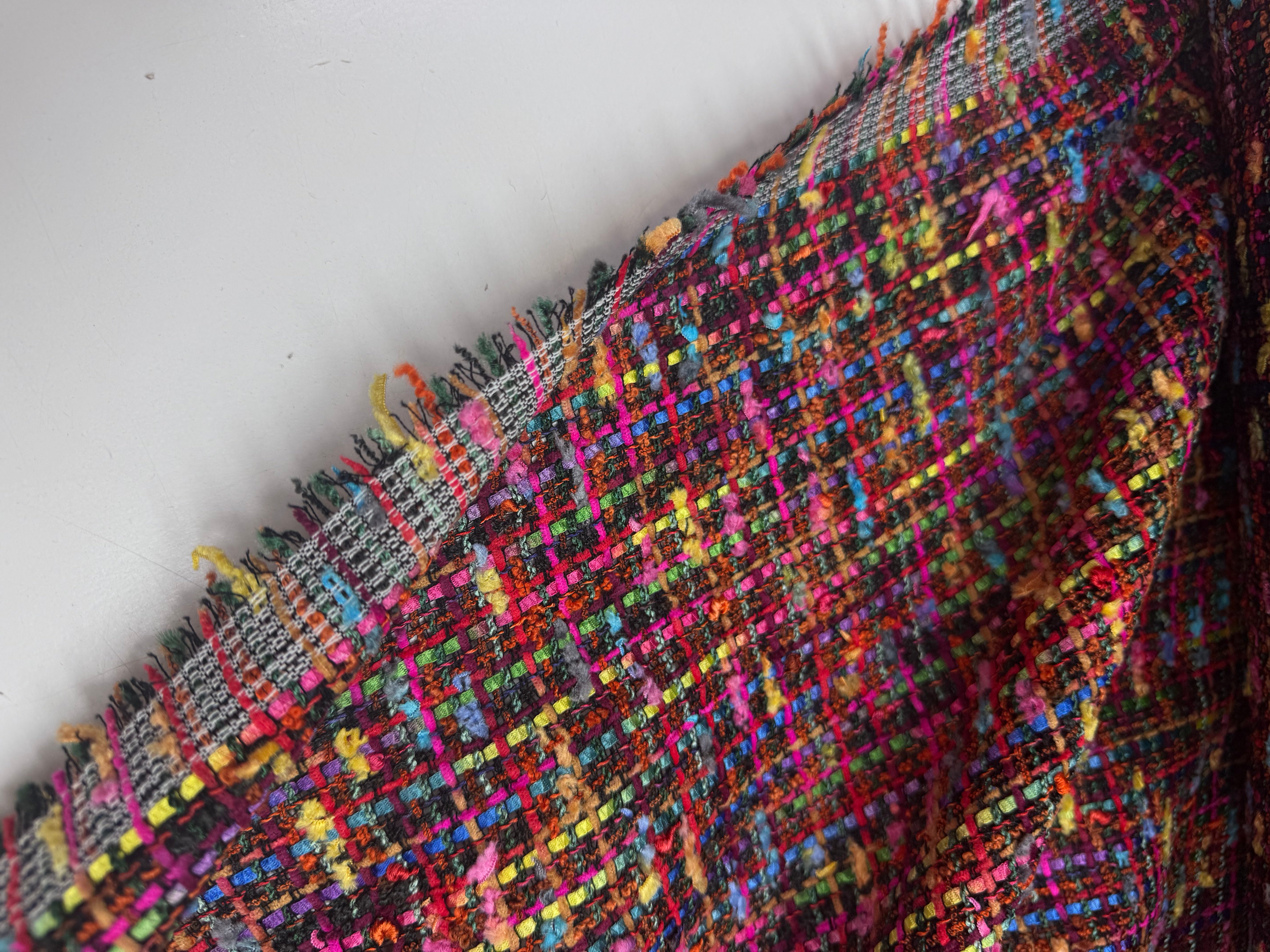 Boucle  gekleurde dunne stof in fancy viscose poly mix