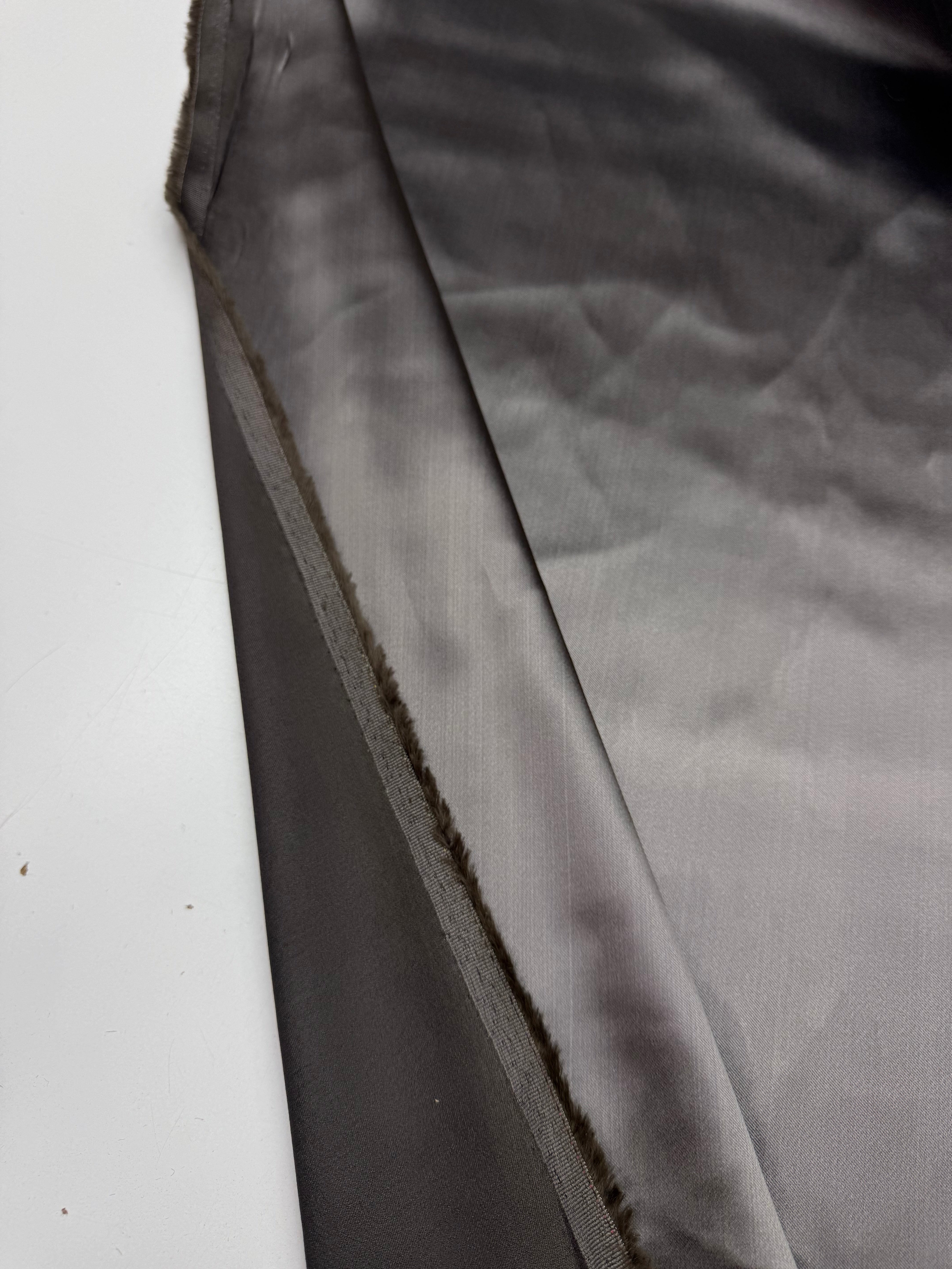 Viscose satijnbinding met stretch taupe