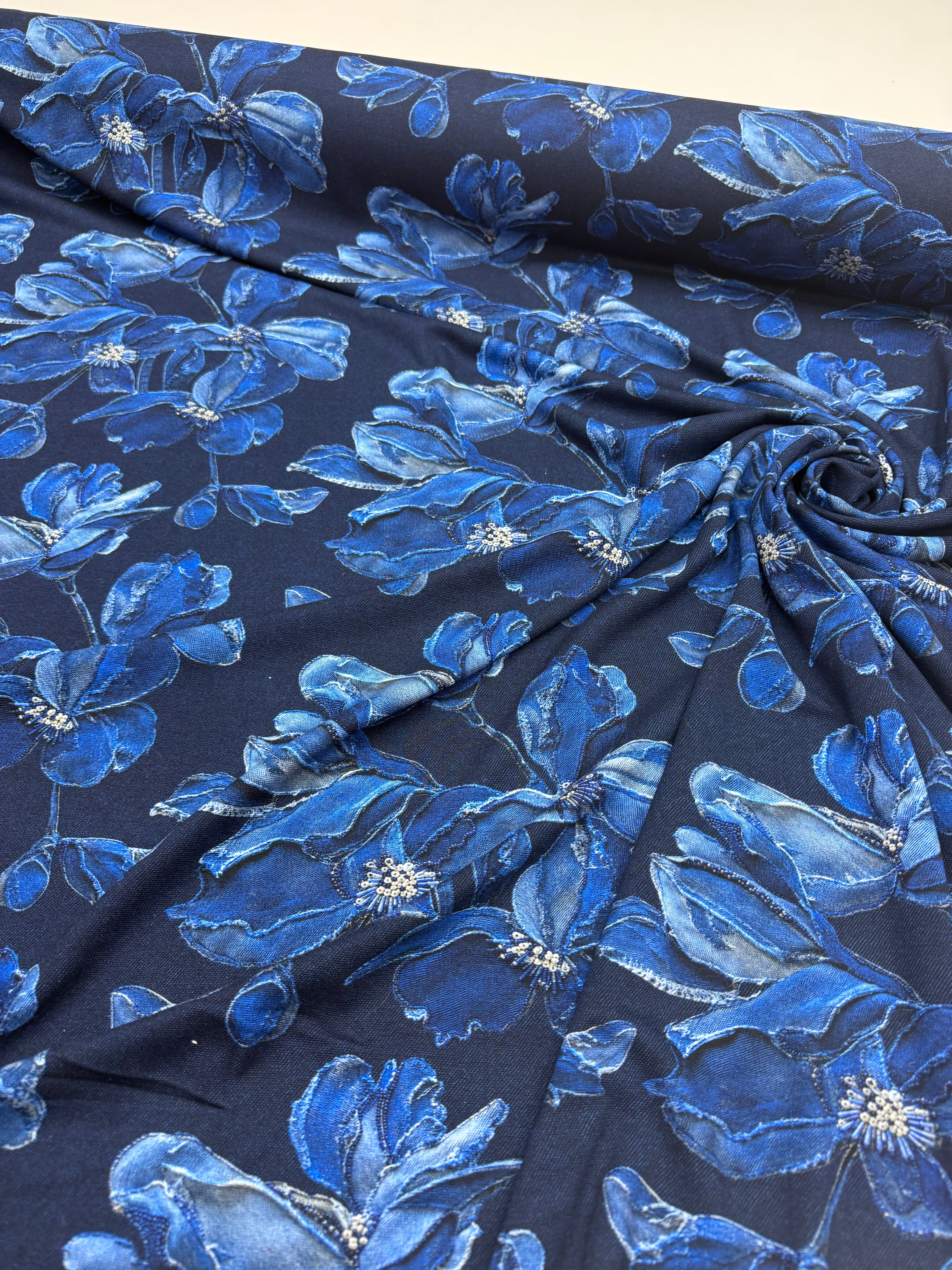 Exclusief dessin punta denim applicatie