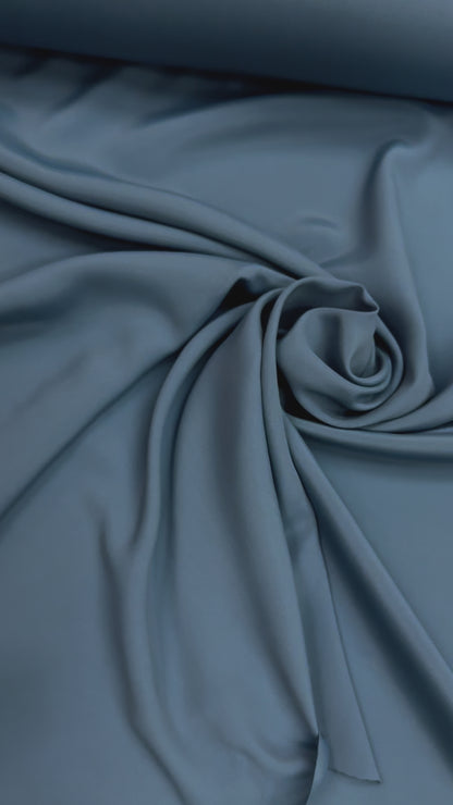 Crepe accetaat zijden vergrijsd blauw