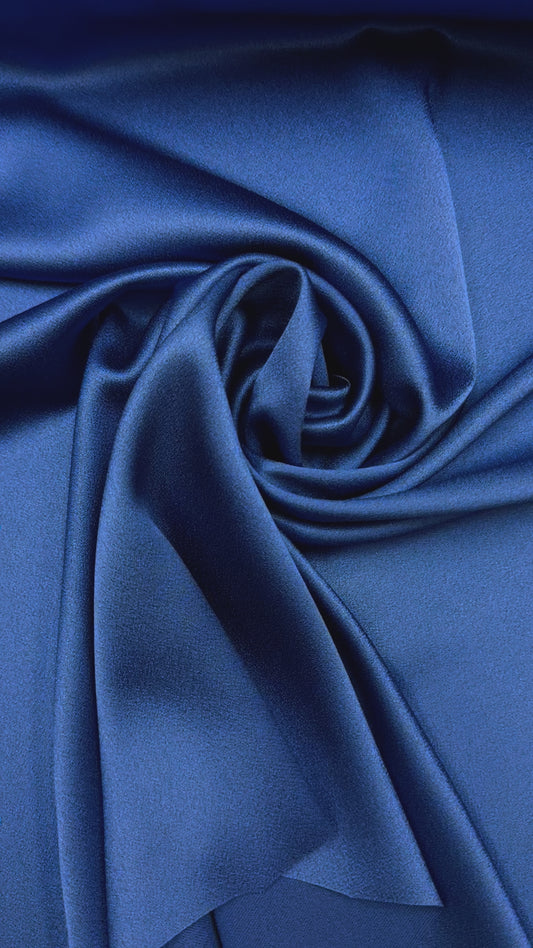 Crepe satijn Cady blauw